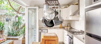 Prime locale 3 Bed Artists Home by Surry Hills