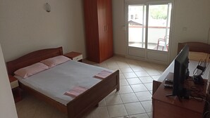 Panoramic Studio, Multiple Beds, Terrace, Mountain View - Kattegat apart  (Bar)
