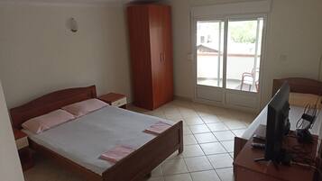 Minibar, desk, iron/ironing board, free rollaway beds