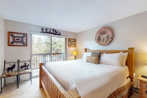 2 bedrooms, iron/ironing board, Internet, bed sheets