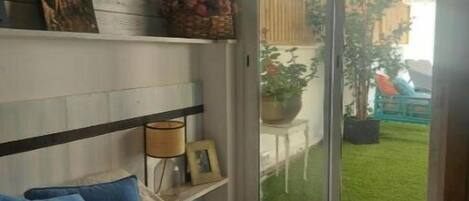 2 bedrooms, iron/ironing board, travel cot, WiFi