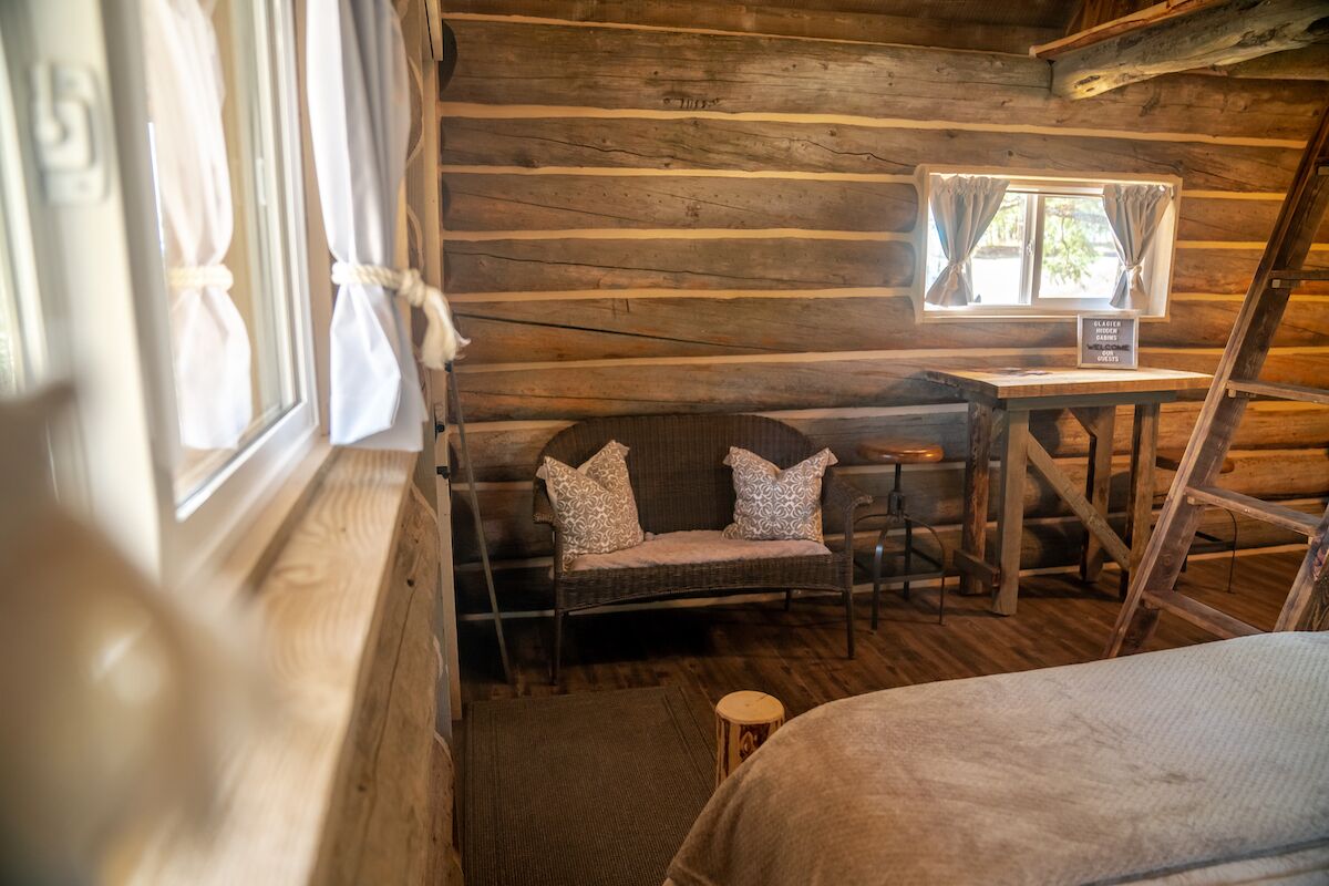 A cozy cabin near glacier National park