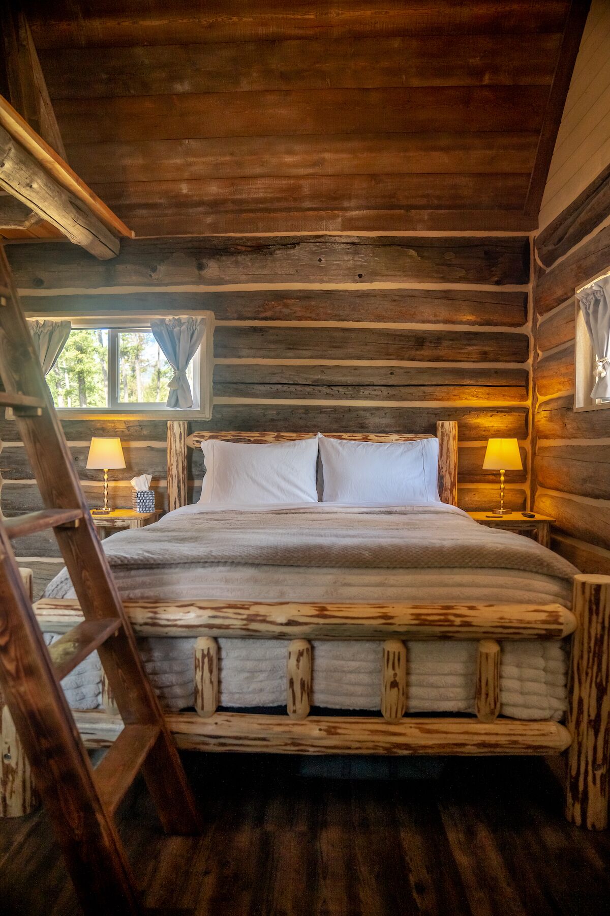 A cozy cabin near glacier National park