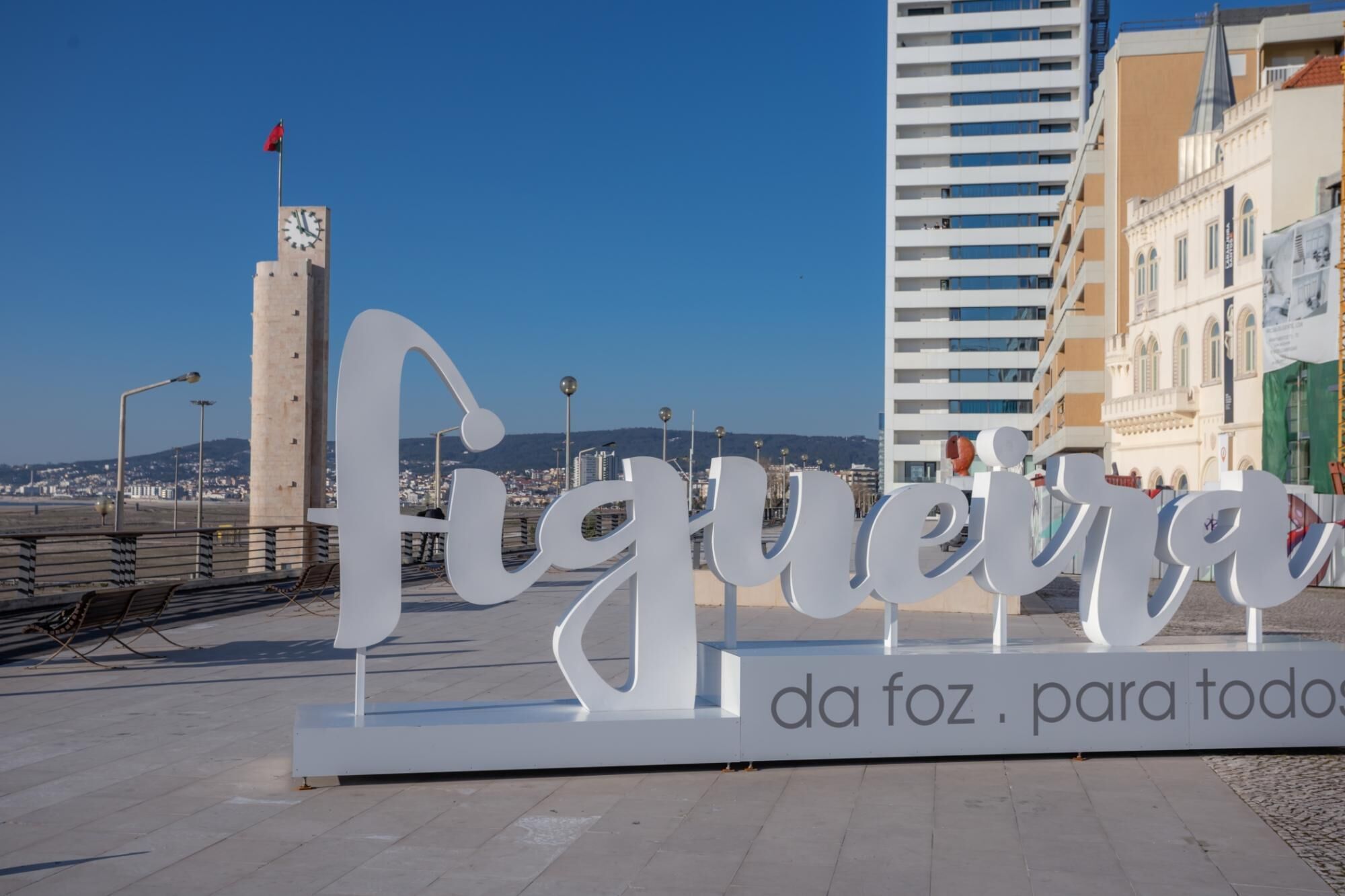 Refugio do Relogio by Rent4all