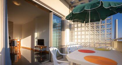Marginal Oceanica Apartment