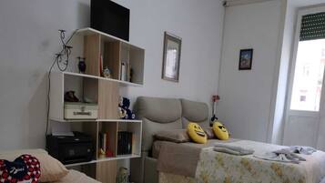 2 chambres, fer et planche Ă  repasser, Wi-Fi gratuit, draps fournis