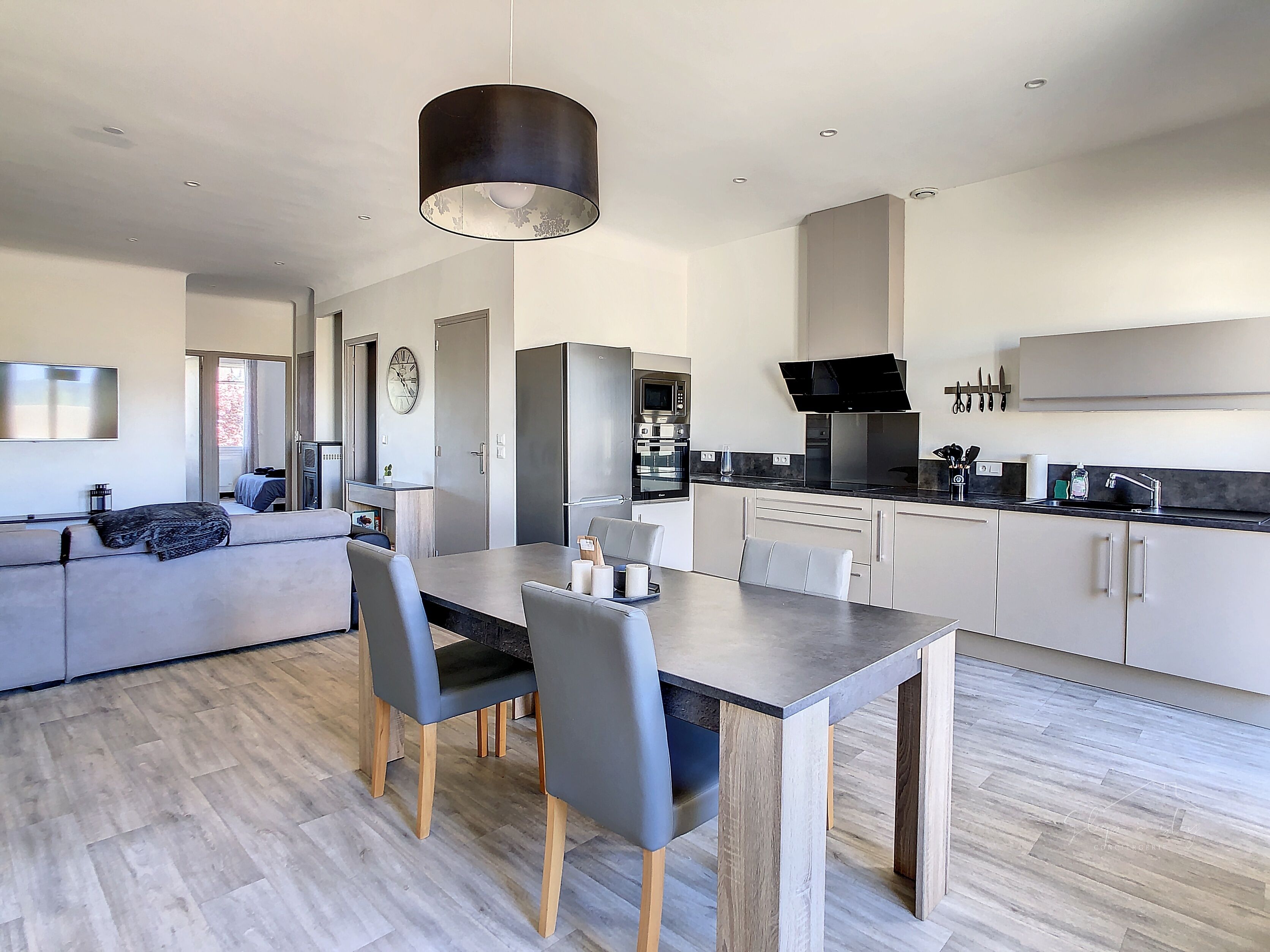 Homps - Appartement Avec Terrasse 4 Personnes