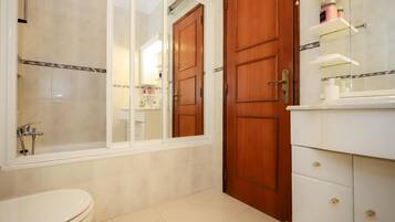 House | 3 bedrooms, soundproofing