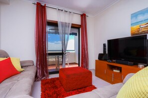 Apartment | 2 bedrooms - Brasil Avenue by Rent4all (Figueira da Foz)