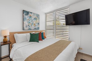 2 bedrooms, iron/ironing board, travel cot, WiFi - PLAYA AZUL 1 MODERN  2 /1! VIEW,PARKING,LOCATION! (Luquillo)