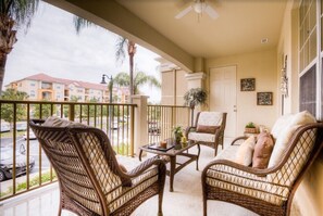 Property grounds - Stunning Condo w/ Free Resort Access, Near Wdw! (Orlando)