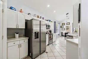 House (5 Bedrooms) | Property amenity