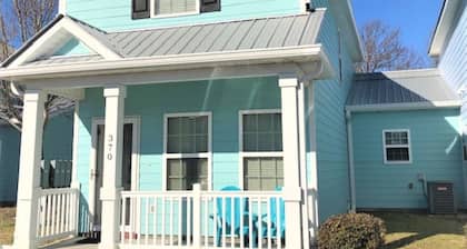 Wonderful Cottage by the Soft Sand Beach
