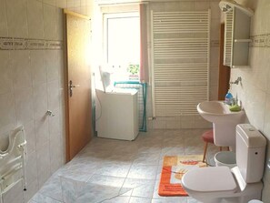 House | Bathroom - Ferienhaus in Barenstein bei Grunen Hugeln (Baerenstein)