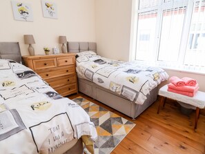 2 slaapkamers, individueel gedecoreerd, individueel gemeubileerd