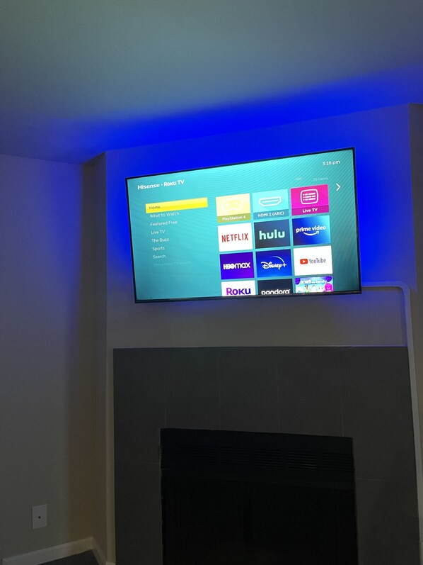 Interior - Luxury 1 bedroom Apartment - Downtown HTX (Houston)