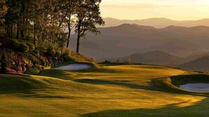 Golf - Exquisite Views- Private Club Access (Yancey County)