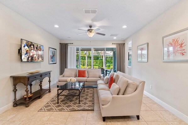 House (6 Bedrooms) | Miscellaneous