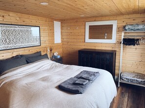 1 Schlafzimmer, WLAN, Bettwäsche