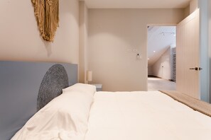 Apartamento luxo | 1 quarto, espaço de trabalho para notebook, Wi-Fi de cortesia