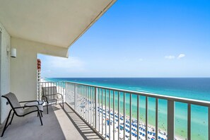 Property grounds - 🌊Gulf Front - Shores of Panama 1802🌊 (Panama City Beach)