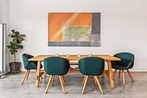 Interior - Large artist's loft, 2 blocks from beach (Santa Monica)