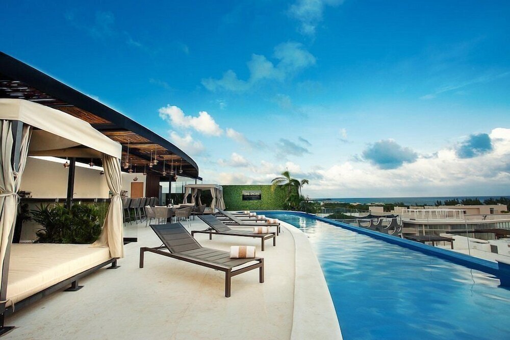 Deluxe apt in Playa close to 5th avenue