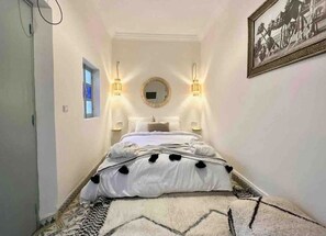 4 chambres, fer et planche à repasser, Wi-Fi gratuit, draps fournis