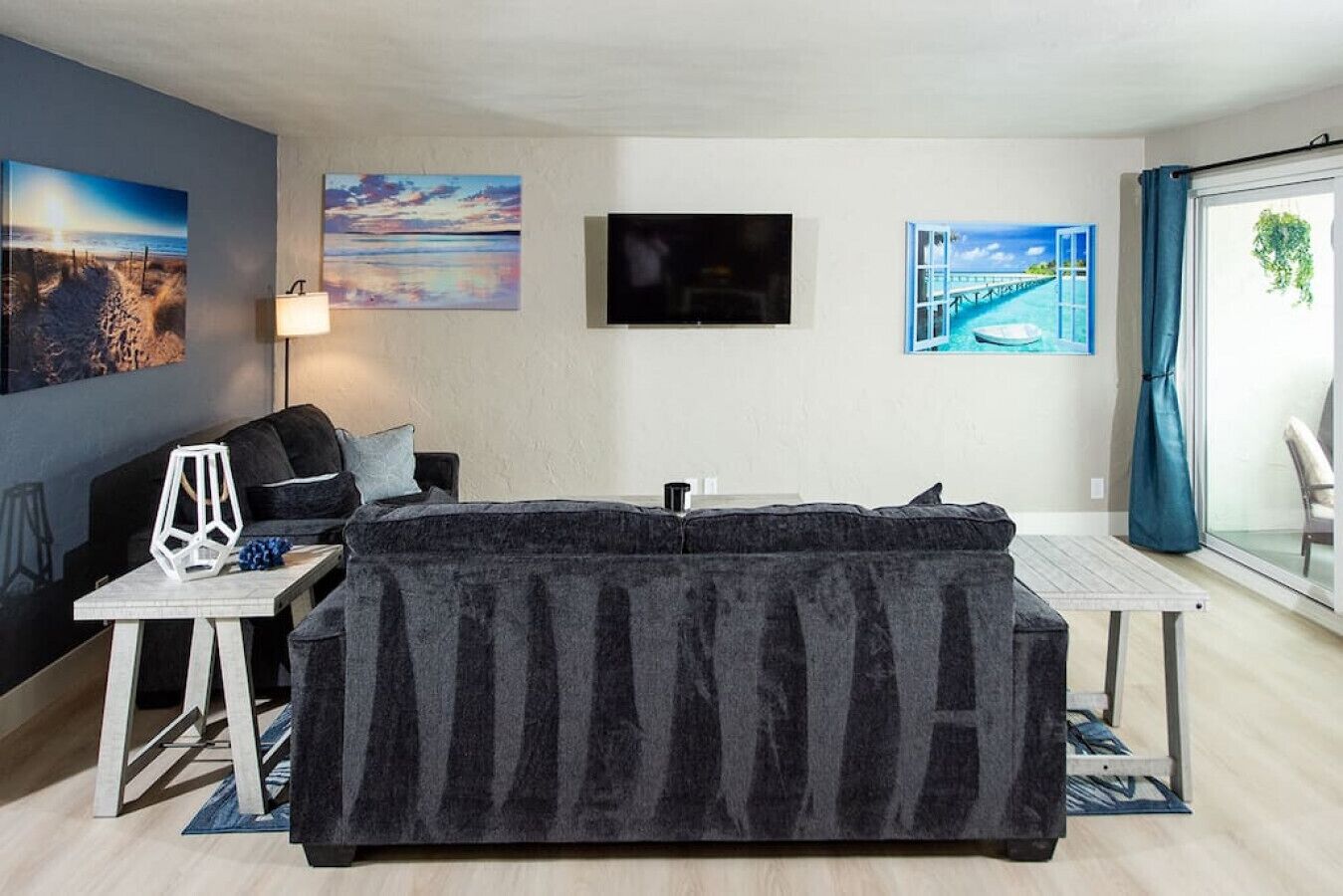 3 Gen @ Belmont Shore Retreat