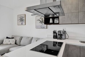 Fridge, microwave, oven, stovetop