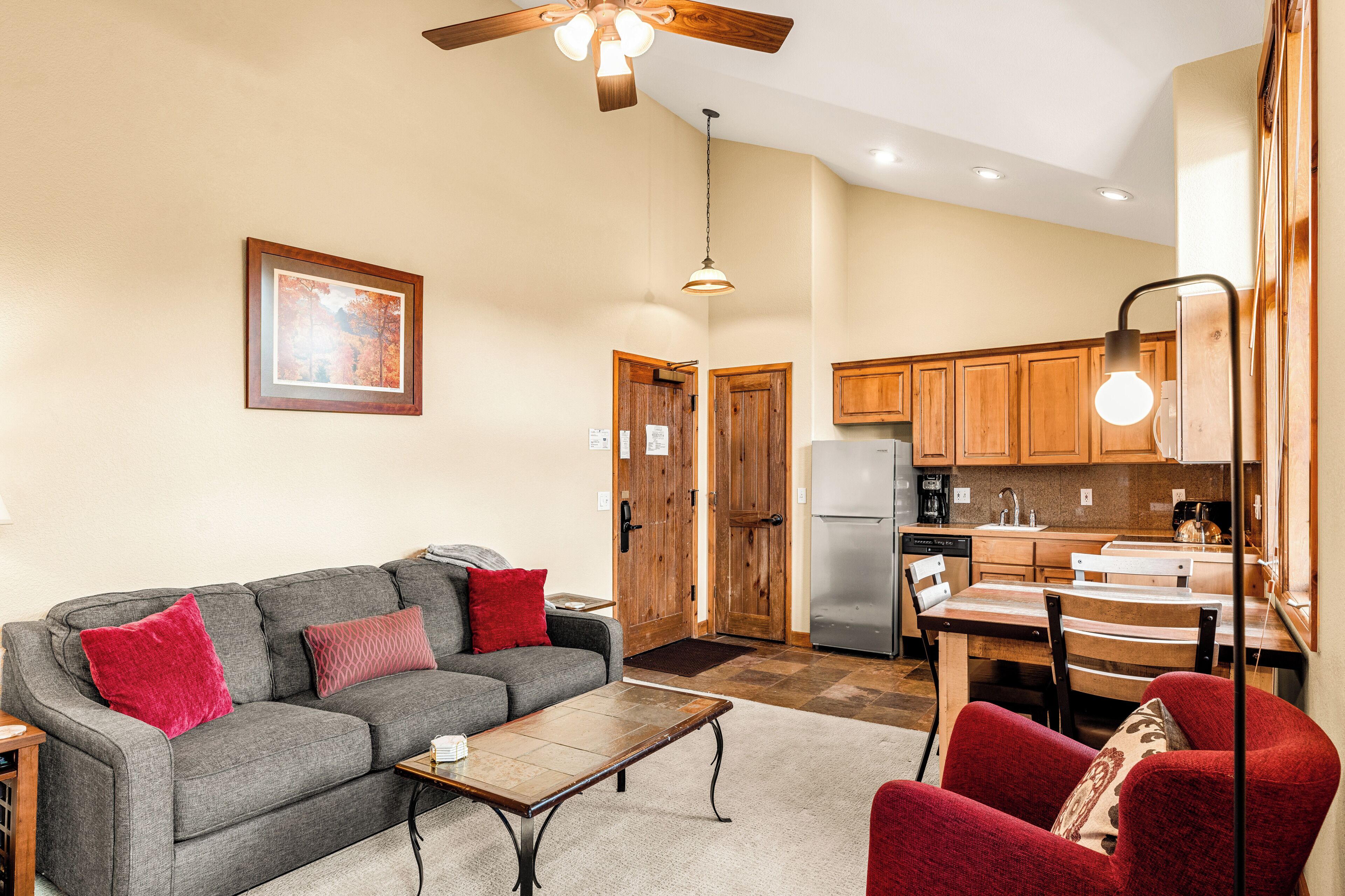 Flat-screen TV, heated floors