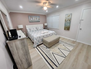 2 habitaciones, tabla de planchar con plancha y wifi gratis 