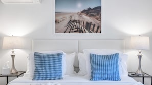 4 bedrooms, iron/ironing board, Internet, bed sheets