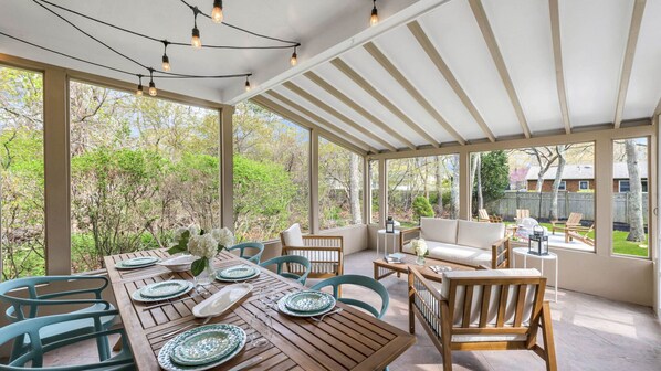 تناول الطعام