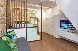 1 quarto, Wi-Fi de cortesia, roupa de cama