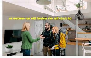 Interior - DesenzanoLoft - The Lake Giant (Desenzano del Garda)