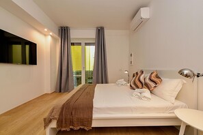 3 bedrooms, iron/ironing board, free WiFi, bed sheets - DesenzanoLoft - The Lake Giant (Desenzano del Garda)