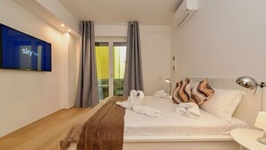 3 chambres, fer et planche à repasser, Wi-Fi gratuit, draps fournis