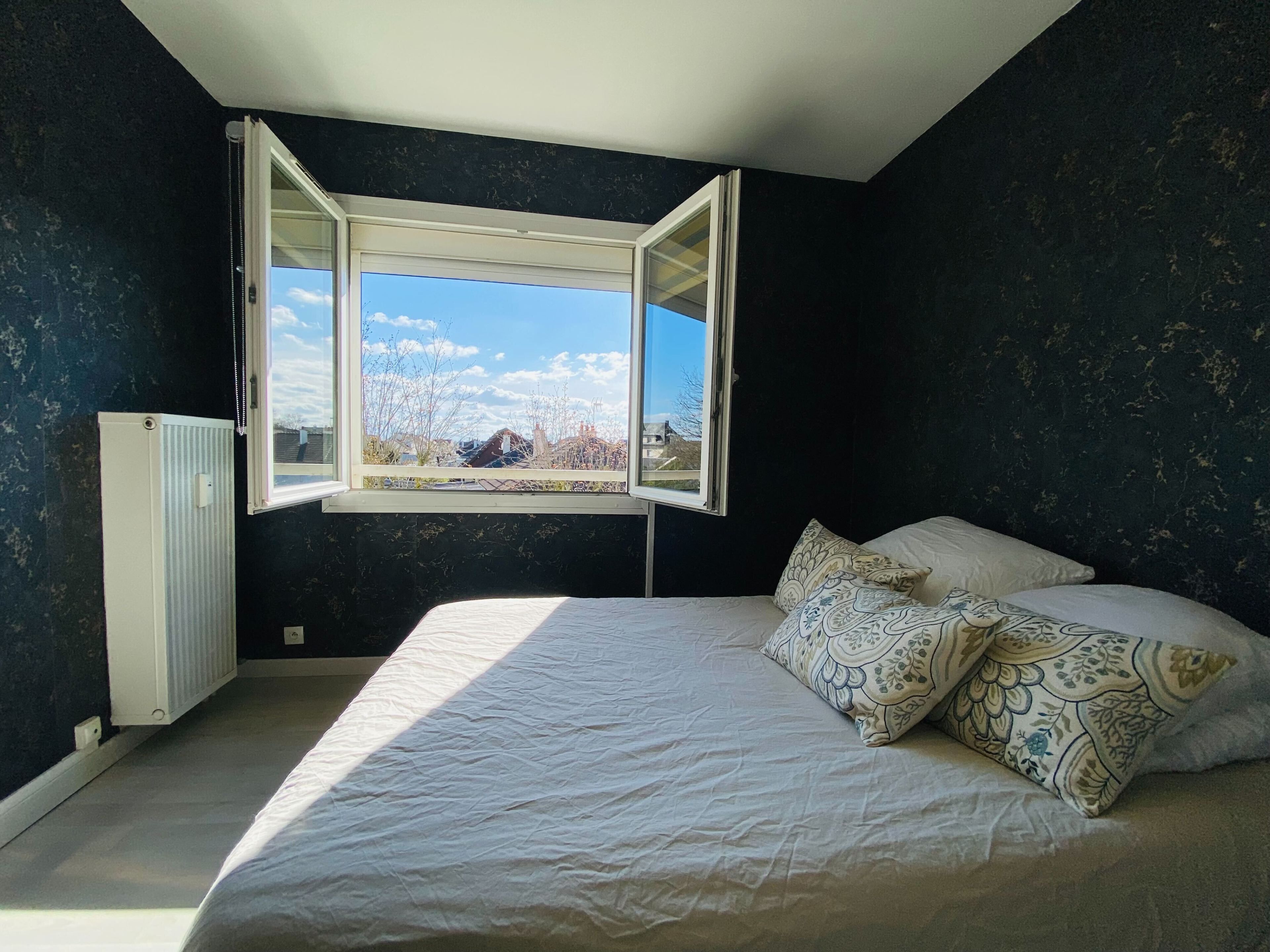 Nice and bright cocoon at the gates of Caen