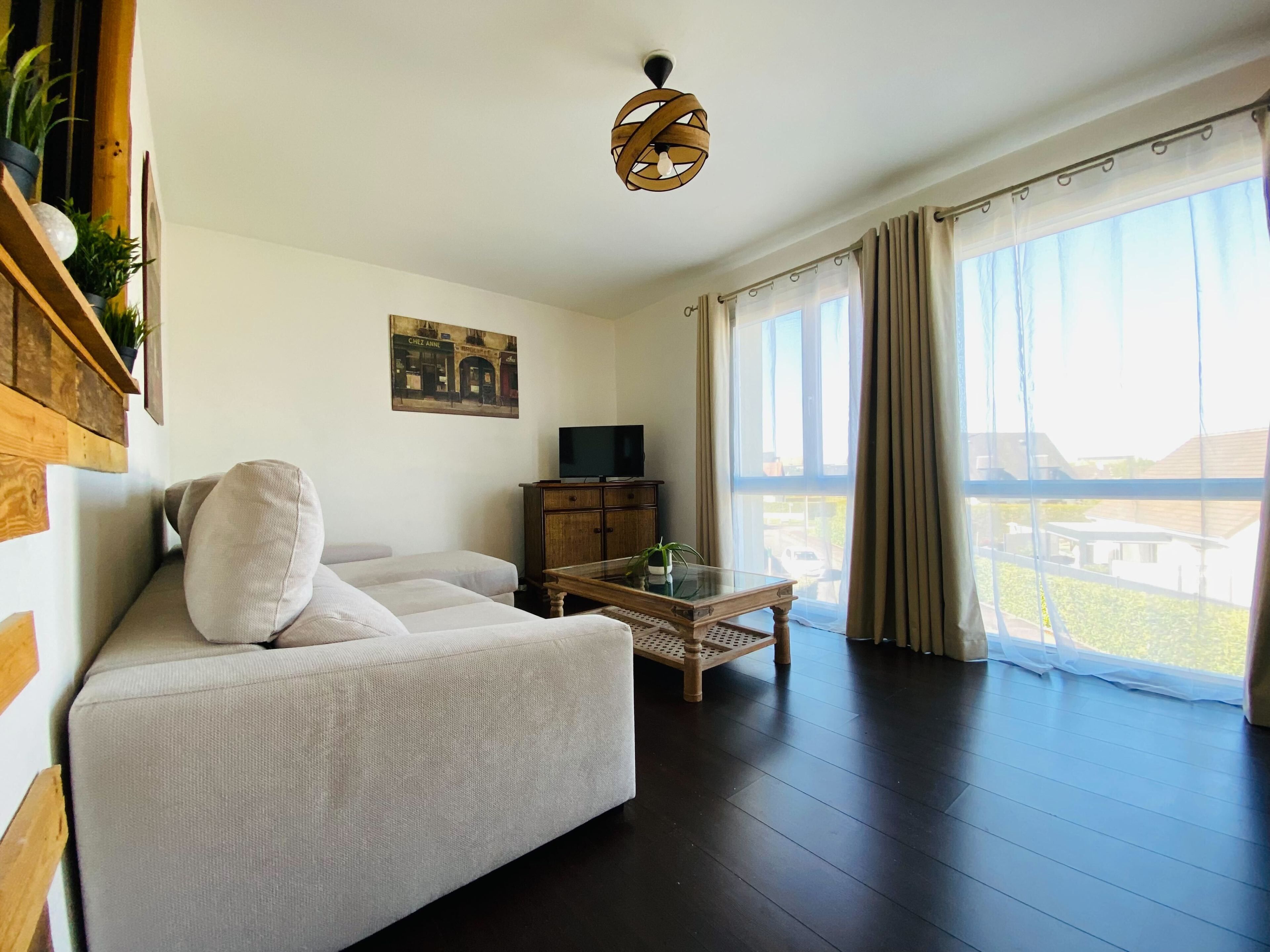 Nice and bright cocoon at the gates of Caen