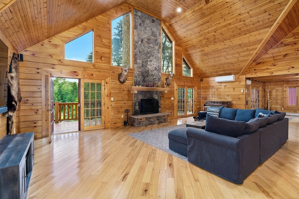 Smart TV, fireplace, foosball, table tennis