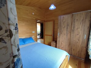 Family Bungalow | 2 bedrooms, desk, laptop workspace, iron/ironing board