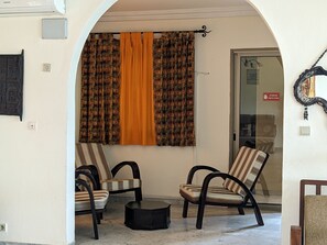 Lobby sitting area - Veronica Guest House (Lomé)