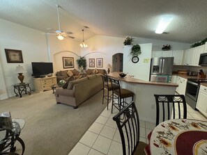 Interior - Cumbrian Lakes Home With Games room (Kissimmee)