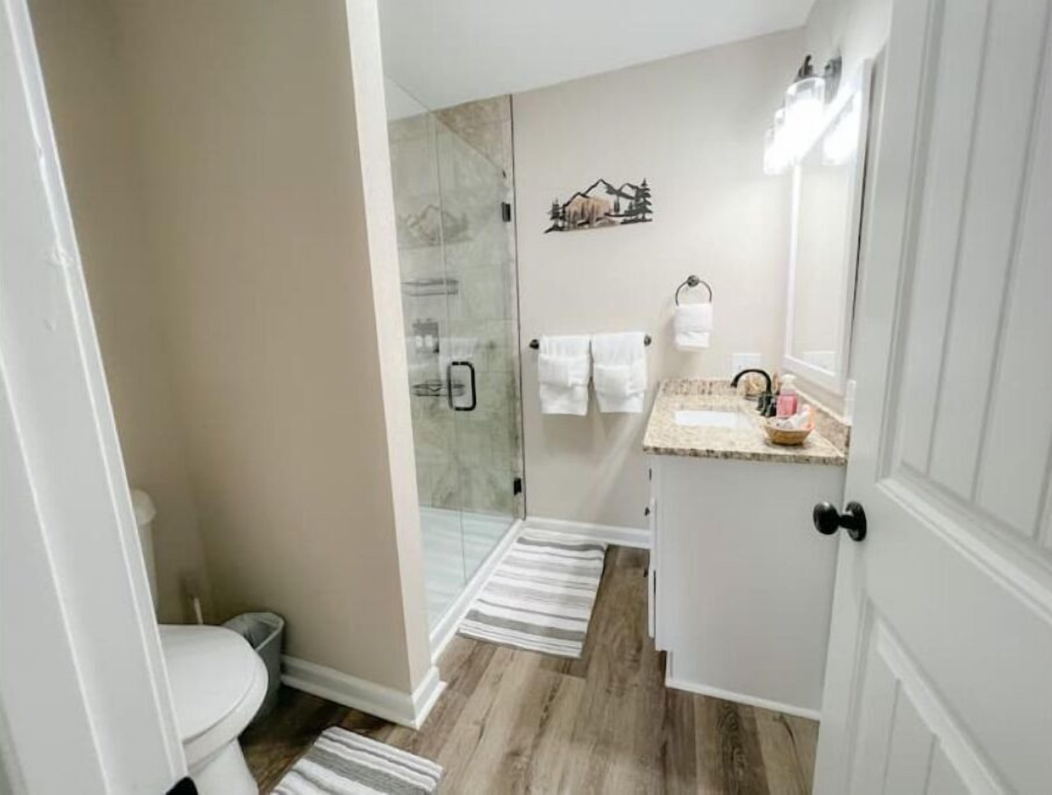 ⭐️Mountain Cabin with Hot tub