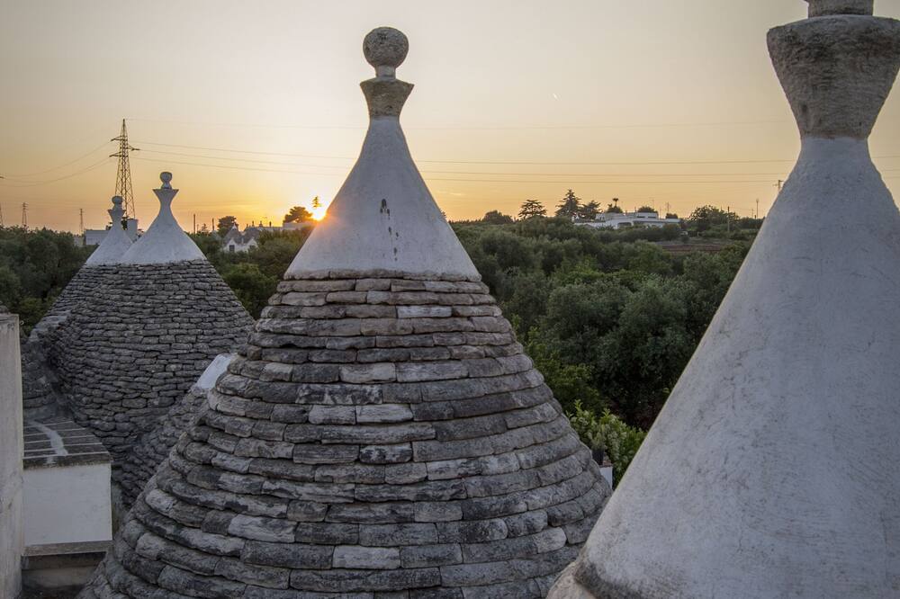 Relax in the countryside a few kilometers from the sea
