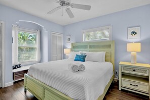 3 室のベッドルーム、アイロン / アイロン台、WiFi (無料)、ベッドシーツ