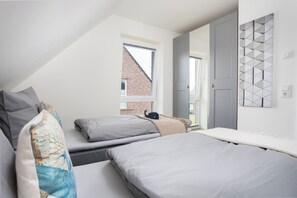 3 sovrum, skrivbord, strykjÀrn/strykbrÀda och resesÀng