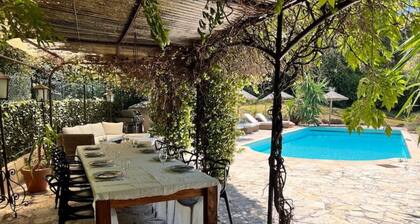 Beautiful 8 bedroom historic Art Deco Villa on Cap d'Antibes very close to beach