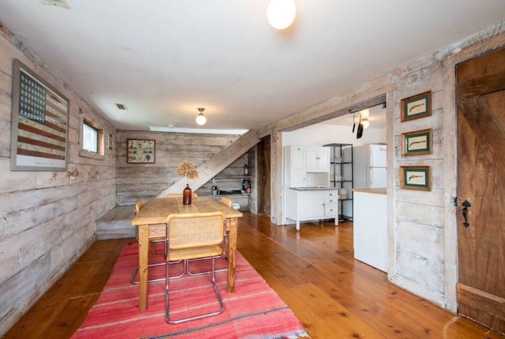 Serene Renovated Barn w/ Firepit